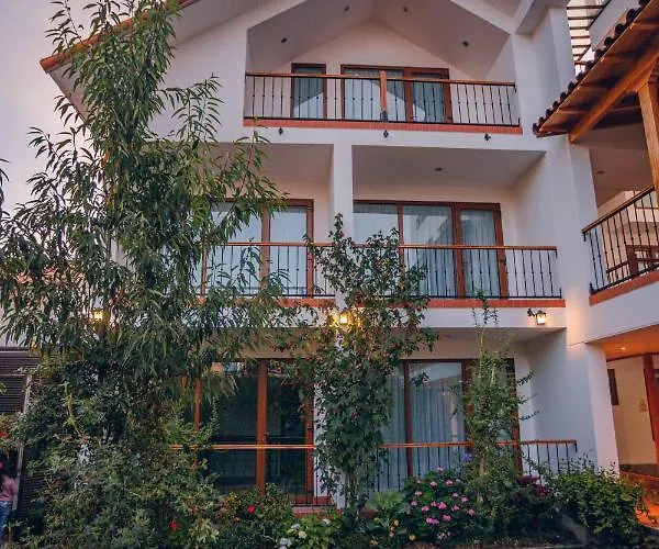 Saska Boutique Hotel 3*